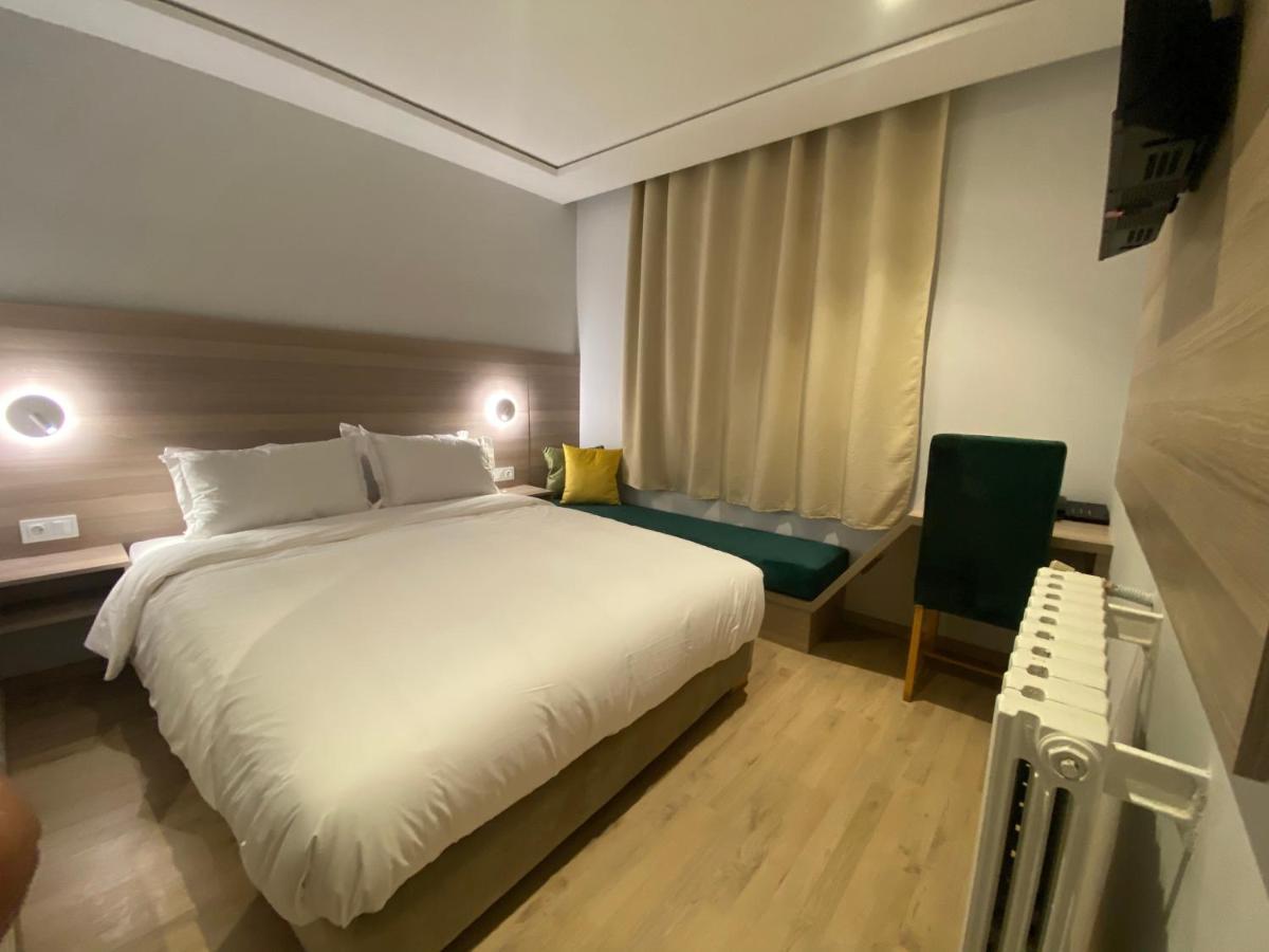 Fajr Hotel Oujda Buitenkant foto